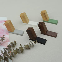 Patère Design <br> Colorée en Métal et Bois