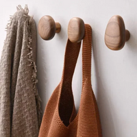 Patère Bois <br> Naturel Design Teinte Noyer (Lot de 4)